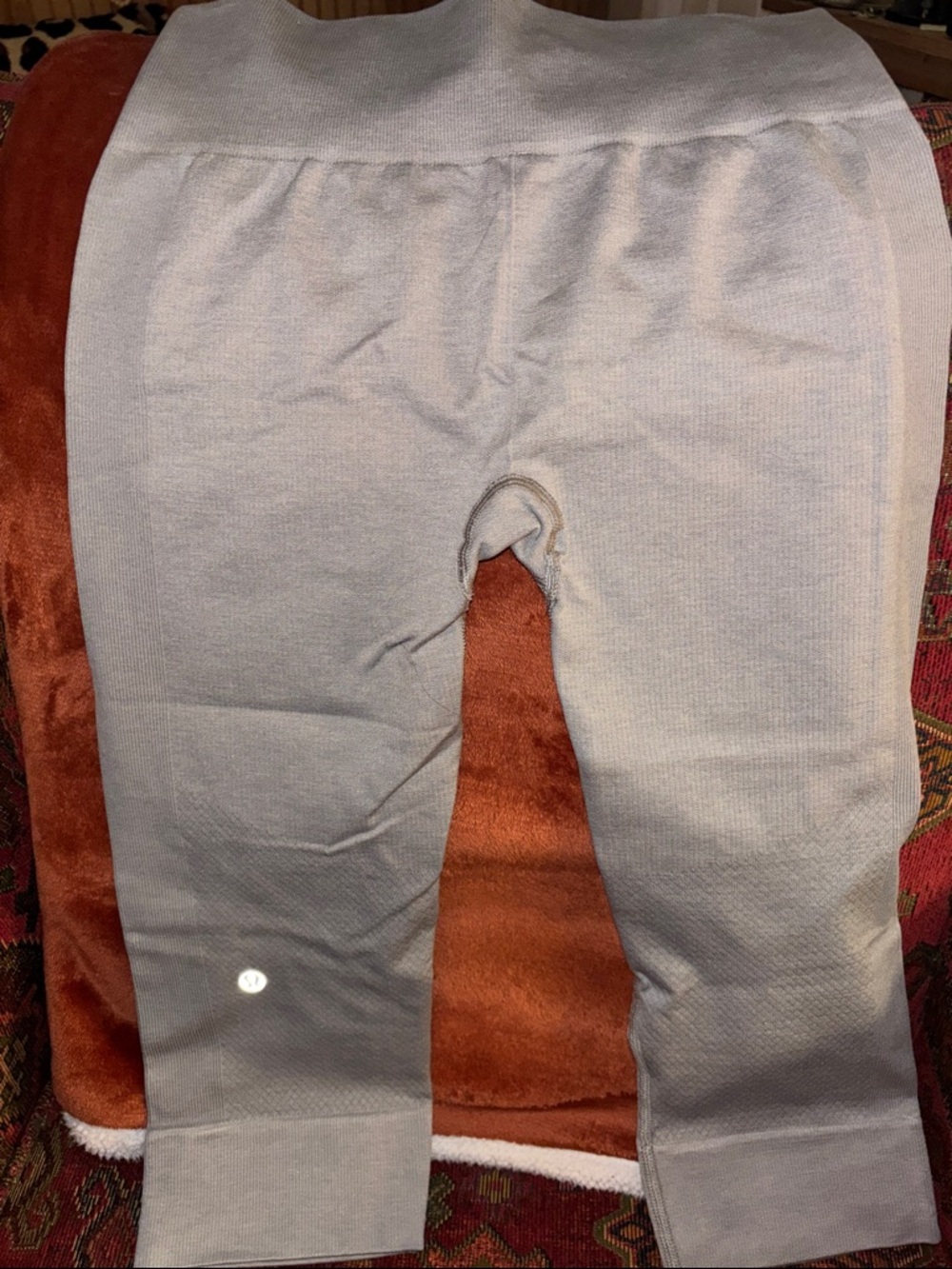 Lululemon Light Gray capri high-rise Leggings size 6